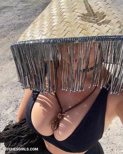 255342553545991290838826220089401057575 thumbnail