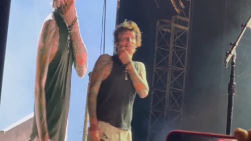 d69bd73d94f56ab50c191fa889f899c87fe66fd1a14e16d17ee13d15547df04c thumbnail