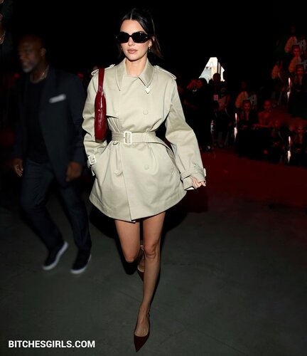 267693024346223273007206761368801225732 thumbnail