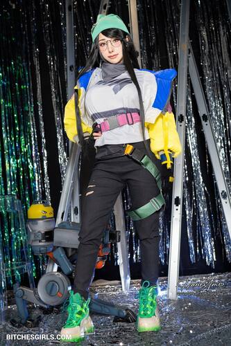 305566364822931009346051903556388261422 thumbnail