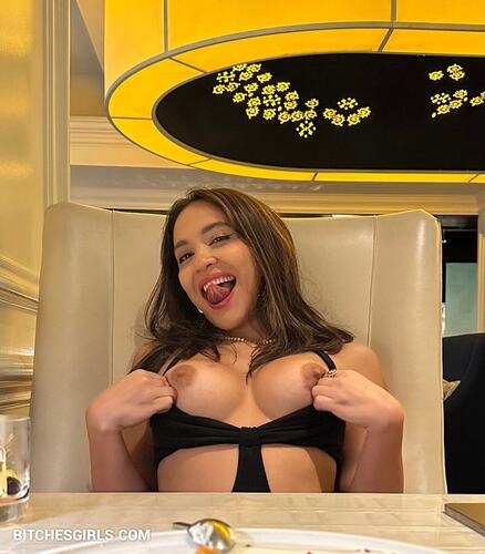 132841409328649260589591053617568333310 thumbnail