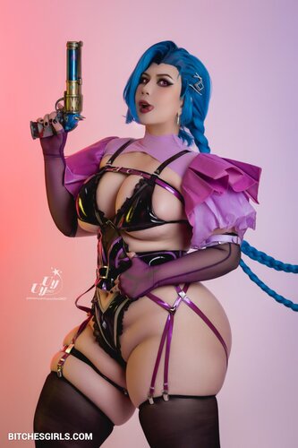 69267054632279992114012167127412115840 thumbnail