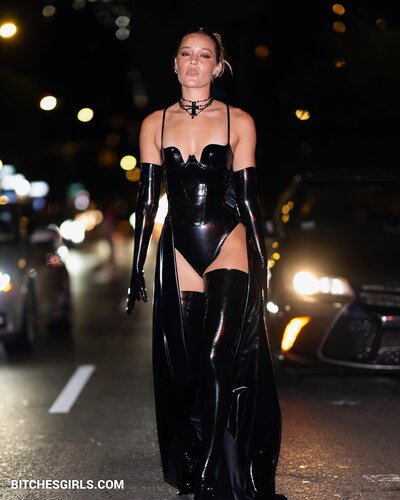 69946069877620814581028647953419141639 thumbnail