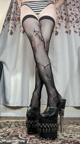 255815510147104653698295952325339571104 thumbnail