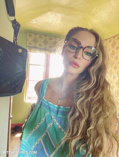 85518537891633452198645368279353684897 thumbnail