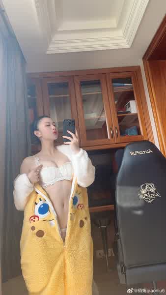 0871c2ec18cc87e6f12bf680fbb29710d35cddef17221896dd7e4d51e0b71926 thumbnail