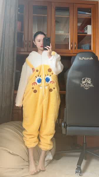 7d8d192e9369f60cce03a5b4d6c551d5e11f37ca0a5a4a21704a866d0c5ce3ad thumbnail