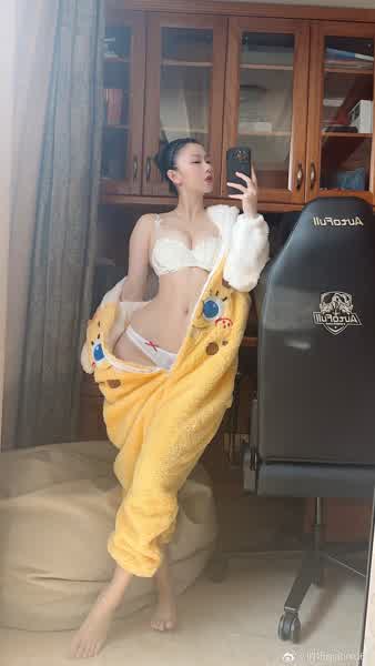 e6161156165b4616f76fdd80ae374bfbba42ba33d80751e234f8c03130e88e30 thumbnail