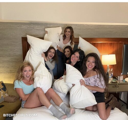 222292724264542541510585626019078305638 thumbnail