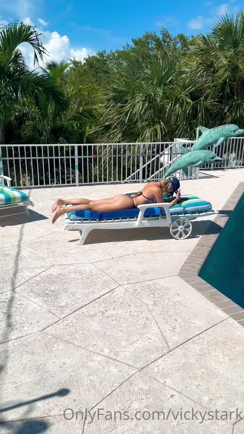 6afc67caee4cd6ff424e372e9910afa45f2bbd6eee9ab3eaba49aacbe2a92ffb thumbnail