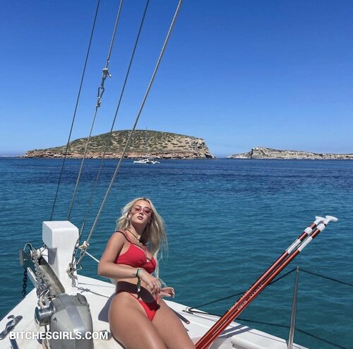 276047312622400274534751807256021573594 thumbnail