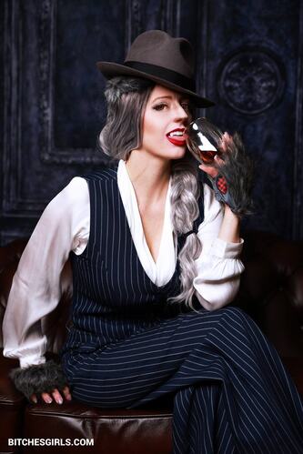 255632752141037236096272667841888678202 thumbnail