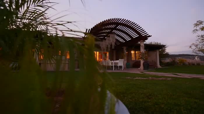 b7471fbe7937b7fbc085ea998686c4502497aa3bfac2c62de7a6b65f3dcebf4b thumbnail