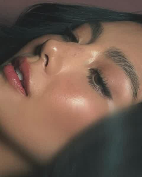 b820e1544d9ec3c3ebaa2ef31c1e96ec9e2d8338af36101a293e817a63799feb thumbnail