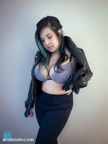 176850734561156063743314820341270675150 thumbnail