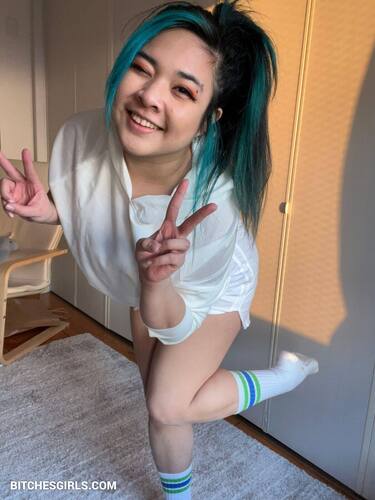 323049188296386443291177849711650682113 thumbnail