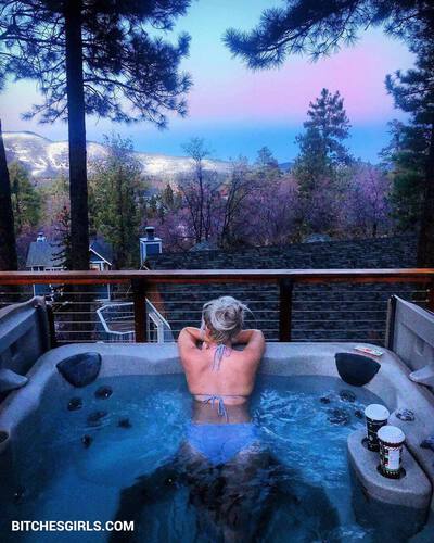 234631446687032003365456068826867499418 thumbnail