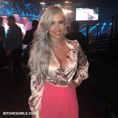 4317451713936034747531758498875871741 thumbnail