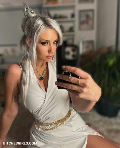 Alanah Pearce Nude Twitch - Charalanahzard Twitch Leaked Nude Pics