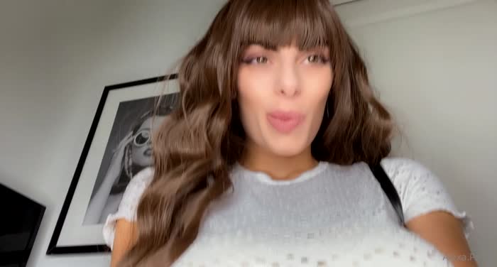 1fb364e3a0820abb073afc52fa22e486623a8bbccbcf56693a646d3a26b8e2eb thumbnail