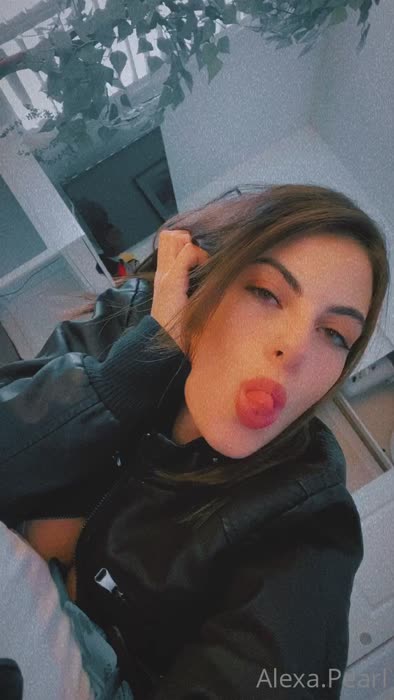 4fef7987dcc2bc30dc4578e50aaa5ba53678bf3474d1eb65a278425de20b23cd thumbnail