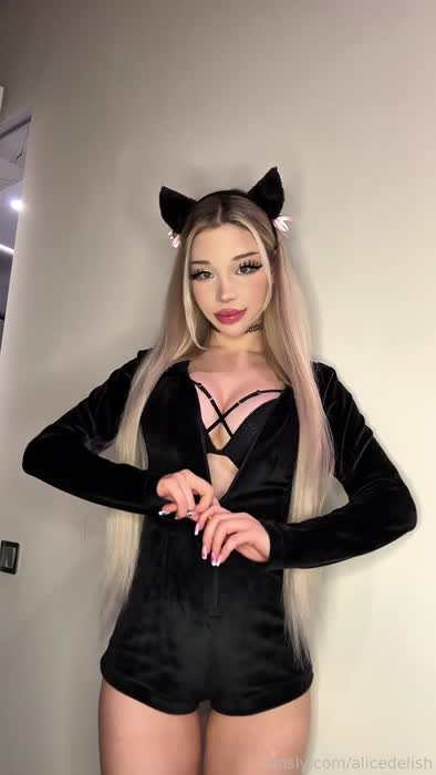 805ee11b9d5a58c4df46098b99b12c0dca9a92f4626e99d6bb65e25915cae02a thumbnail