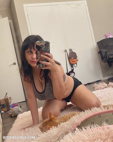 94214444087813798969221356261803275801 thumbnail