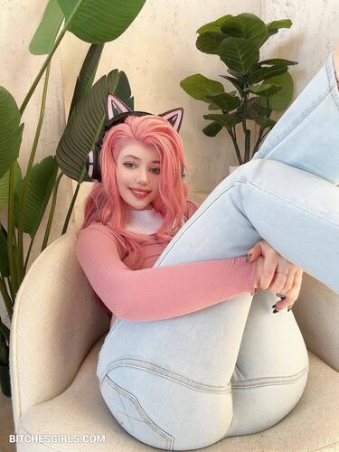 128574575881554901667862843617222014612 thumbnail