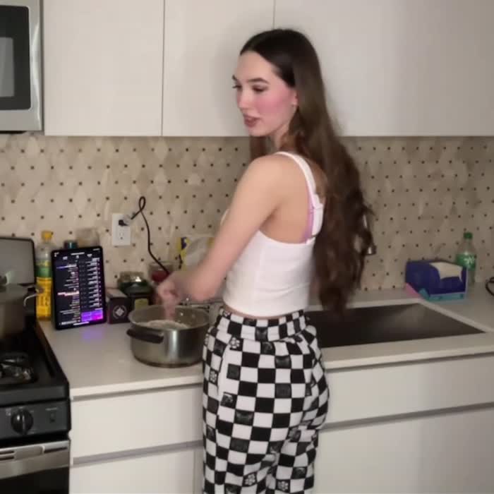 648845aa1fc633826324cb7e036be8e236f1c3f074c4910ab5a3a66b44bc2c0a thumbnail