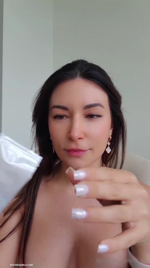 897edec067cc325d20249ea1ad636596c5f851f6f49d3b57aed6b08527384426 thumbnail