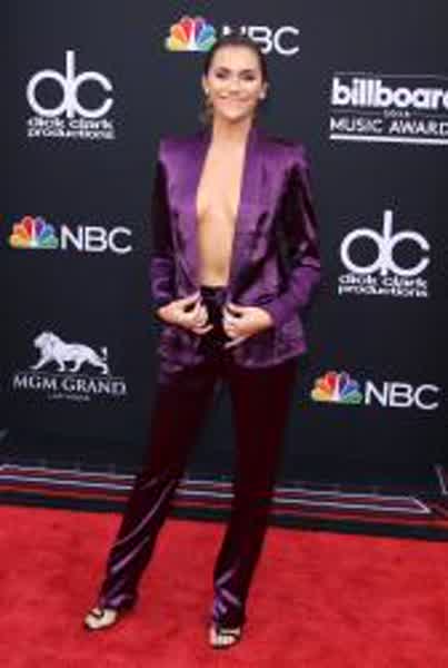 11dae1e0353a956f21a67d3667a6d98ffe7e80785d97dc0a85439adeb90a4ee3 thumbnail