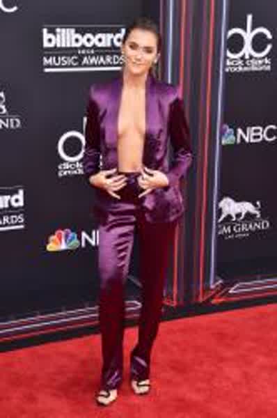 2ac5f65130795ae61e12198f554d07c918dc18eda4b041a86de351288fdf3c04 thumbnail