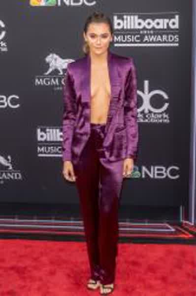 34b6e91beb2562baa5a2fc5c24b539904df2d2445d4fbcf25399ea54749d6834 thumbnail