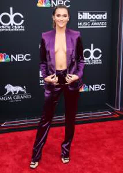 3f49cc7abd05e993fe18d581288fbb8a5b2eb6ddb22a23b66ac8338726a77186 thumbnail