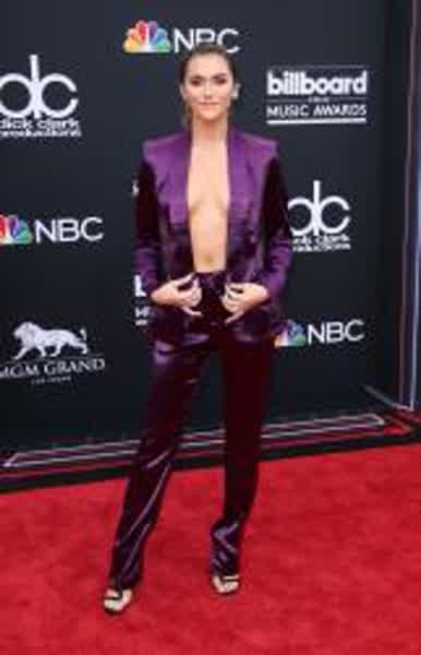 49bd1c230f1a7be03695a870cd9c716d95fe9e69858de53e74c27f4ccc069a8c thumbnail