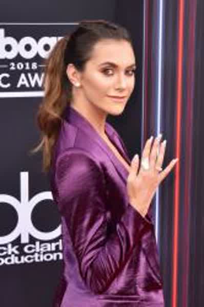 4d284c28ec9552c5ad08b166cf5845babe5299563a6e11caa3092518e16655cd thumbnail