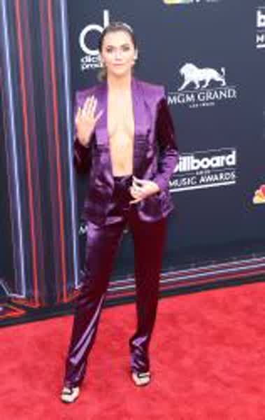 66fb502be78c5ed8ada7548a90c6571a20739fd2885617a4882bd907ab2051cd thumbnail