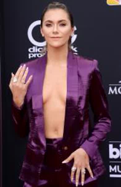 6bfbf87b1539f4aaed4ef4580341ddfd56aecf0aad3766bff4e6d3e140782d8f thumbnail