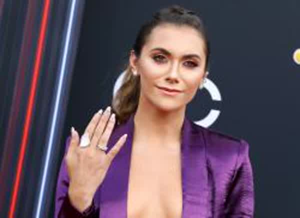 6d286e97ff8104b0779719814218afba825dfa485dcbe5d27ae6edc7ece6c72e thumbnail