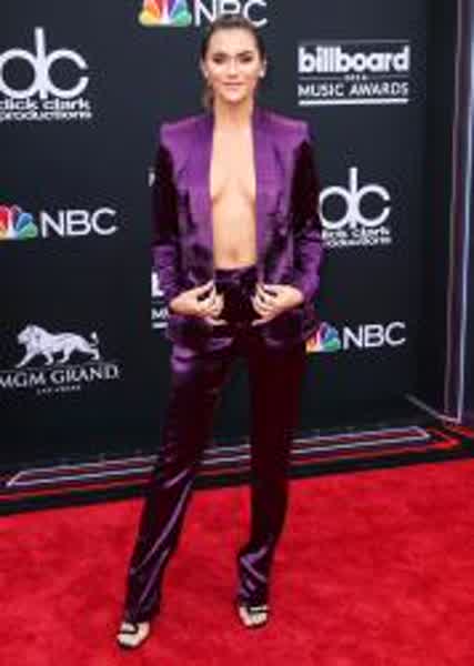 8619555f45545f61935de6e80b077535665ac50df1fbc957c23efb04f7a608dc thumbnail