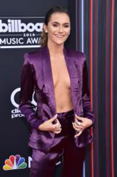 9a06e553b694f7192b59be9b397a685bfe5a4b0c9d0ef435270f47ef6aaabc5c thumbnail