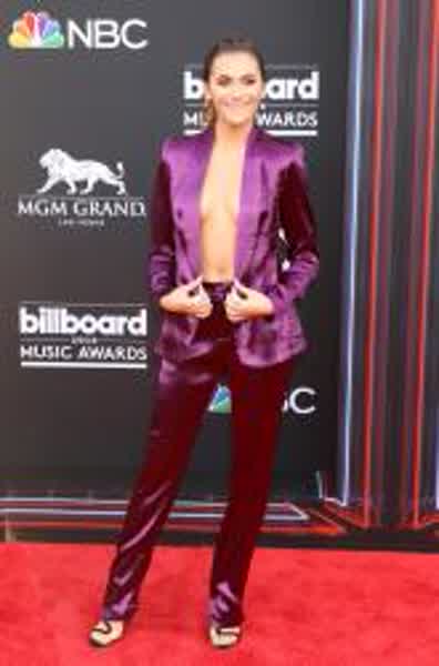 a10a93df7ab321a5a00a9ab88bc0a33a18506e1f38eb37a8cb358b3d2609b578 thumbnail