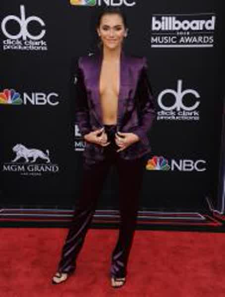 ebd2df55fc0d13c79cf1eca94c90eb6ddfbb3601977922cb54f4ba742cd5d1fb thumbnail