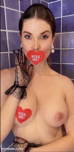 6409792170138786985945792394323586144 thumbnail