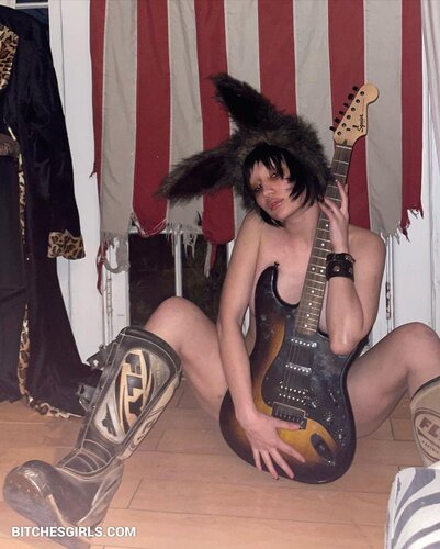 141048708500772859182567717633608570096 thumbnail