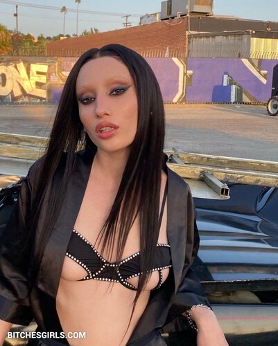 210294090455255937111686790981066868507 thumbnail