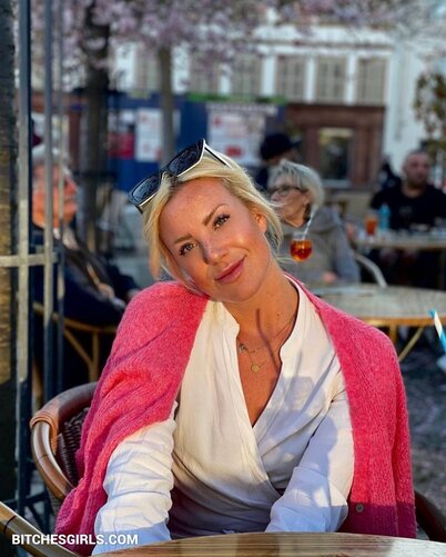 141198982779455733593033521273917011363 thumbnail