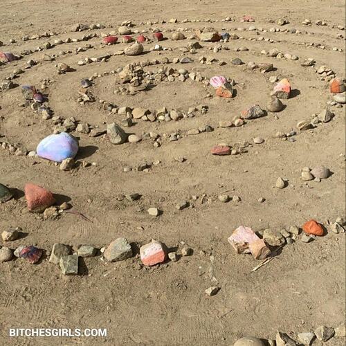 290602122801388514668952610716897600054 thumbnail