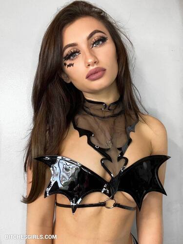 24216145043697196405176016166287074762 thumbnail