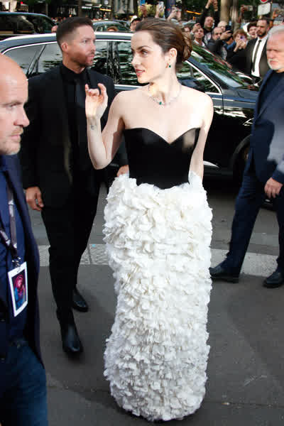 bc6c80886672b4c864c54f4ae29d27517d817a7ff29ee3f4d29ae1c7856a9b25 thumbnail